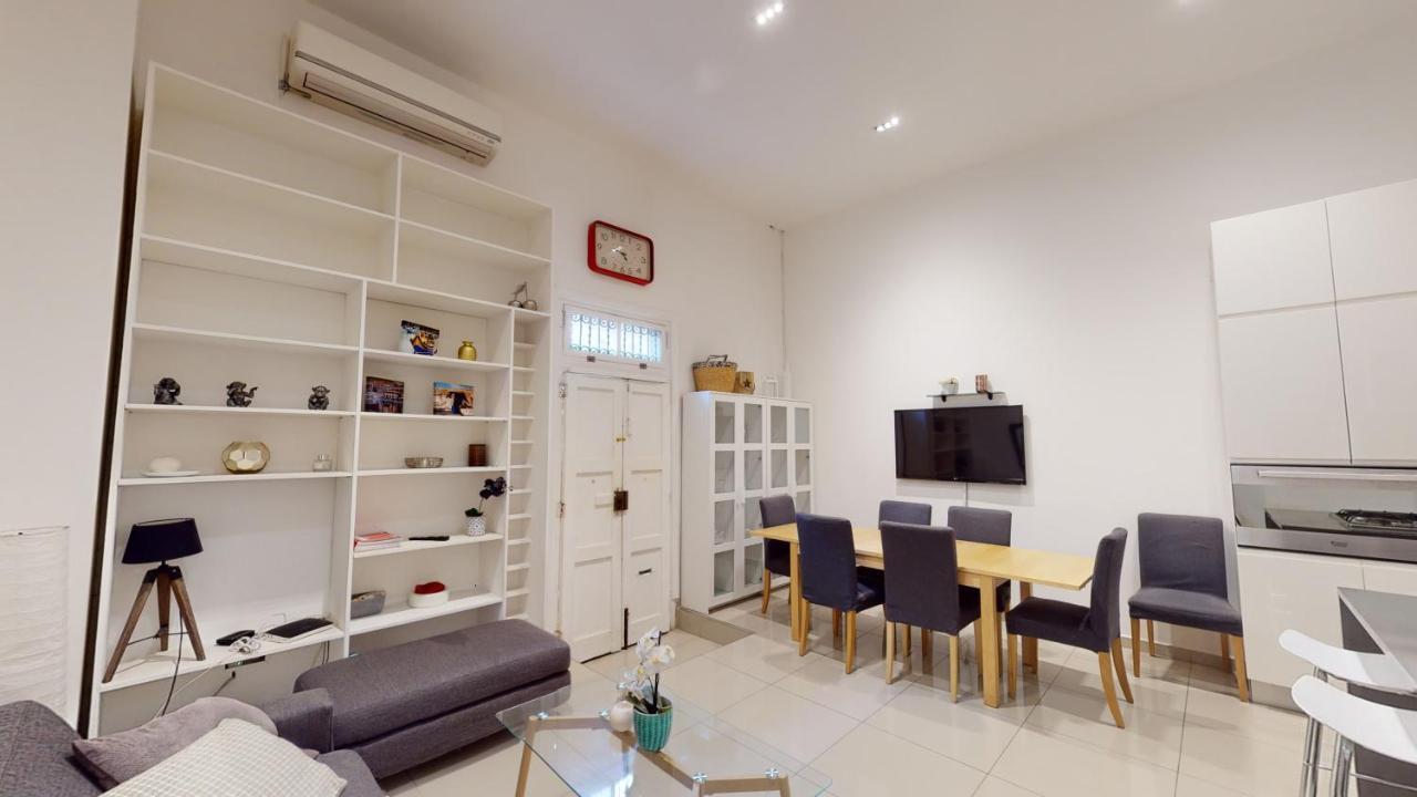 Spacious 3 Bedroom Maisonette