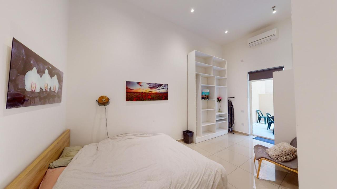Apartment Spacious 3 Bedroom Maisonette Sliema